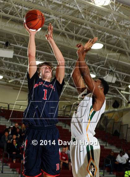 Thumbnail 2 in Brentwood School vs. Foss (MaxPreps Holiday Classic) photogallery.