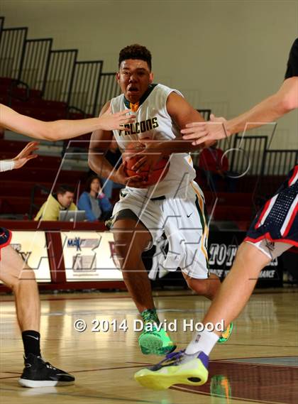 Thumbnail 3 in Brentwood School vs. Foss (MaxPreps Holiday Classic) photogallery.