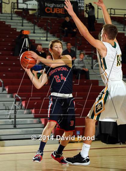 Thumbnail 2 in Brentwood School vs. Foss (MaxPreps Holiday Classic) photogallery.