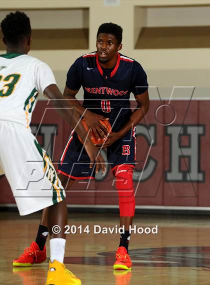 Thumbnail 3 in Brentwood School vs. Foss (MaxPreps Holiday Classic) photogallery.