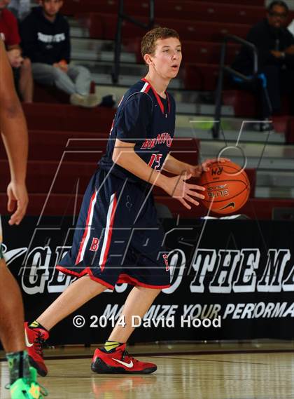 Thumbnail 2 in Brentwood School vs. Foss (MaxPreps Holiday Classic) photogallery.
