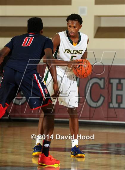 Thumbnail 3 in Brentwood School vs. Foss (MaxPreps Holiday Classic) photogallery.