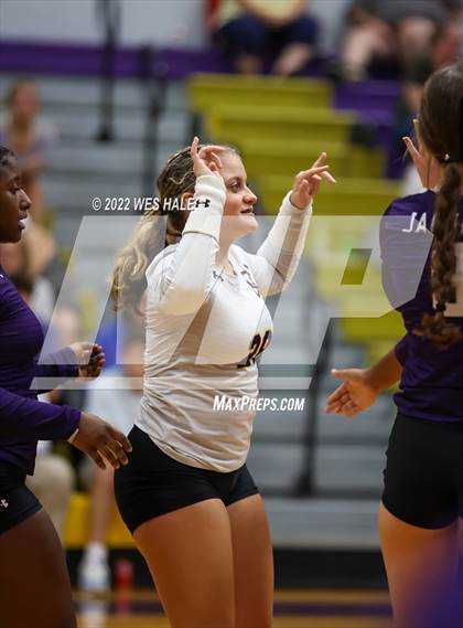 Thumbnail 3 in Hernando @ DeSoto Central photogallery.