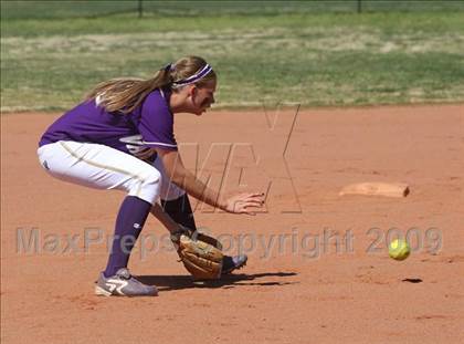 Thumbnail 3 in Valencia vs. Santa Monica (MaxPreps Tournament of Champions) photogallery.