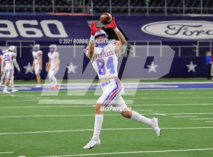 Thumbnail 1 in Westlake vs. Southlake Carroll (UIL 6A Division 1 Final) photogallery.