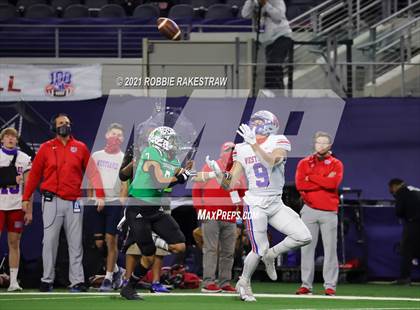Thumbnail 1 in Westlake vs. Southlake Carroll (UIL 6A Division 1 Final) photogallery.