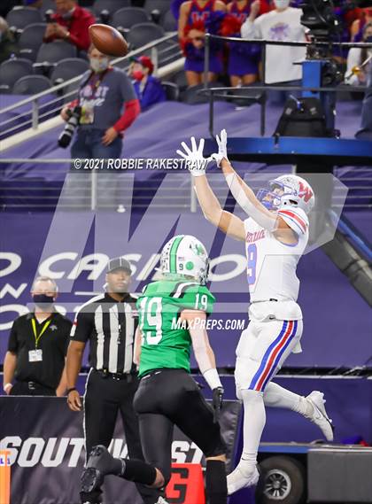 Thumbnail 3 in Westlake vs. Southlake Carroll (UIL 6A Division 1 Final) photogallery.
