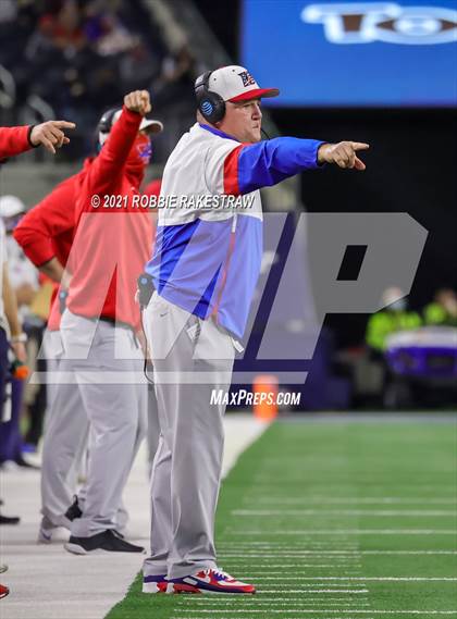 Thumbnail 1 in Westlake vs. Southlake Carroll (UIL 6A Division 1 Final) photogallery.