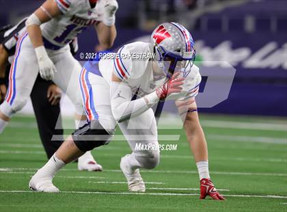 Thumbnail 1 in Westlake vs. Southlake Carroll (UIL 6A Division 1 Final) photogallery.