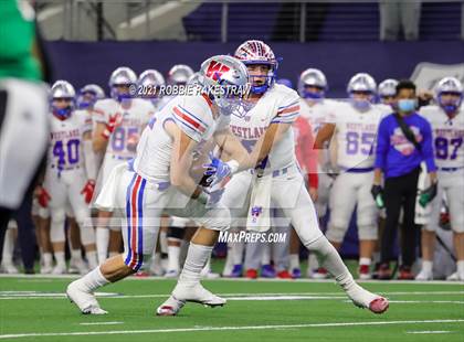 Thumbnail 2 in Westlake vs. Southlake Carroll (UIL 6A Division 1 Final) photogallery.
