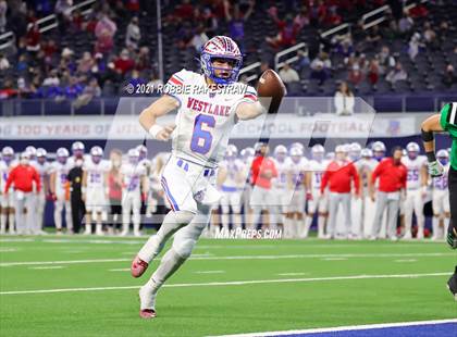 Thumbnail 2 in Westlake vs. Southlake Carroll (UIL 6A Division 1 Final) photogallery.
