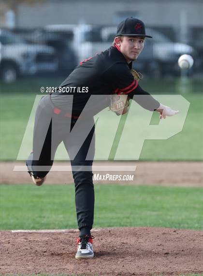 Thumbnail 2 in Liberty Union vs Bloom-Carroll photogallery.