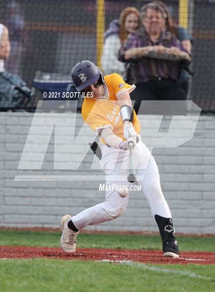 Thumbnail 2 in Liberty Union vs Bloom-Carroll photogallery.
