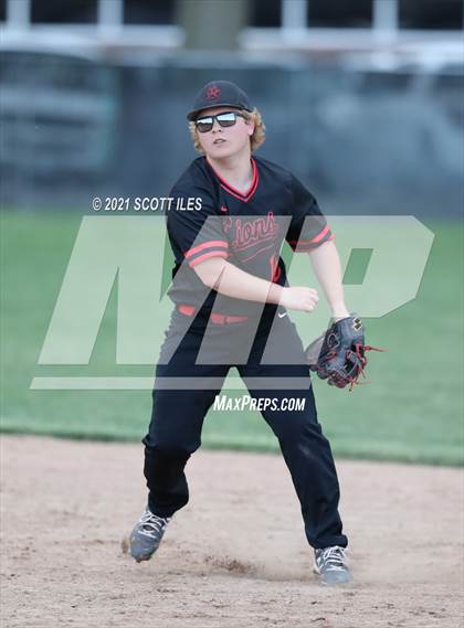 Thumbnail 2 in Liberty Union vs Bloom-Carroll photogallery.