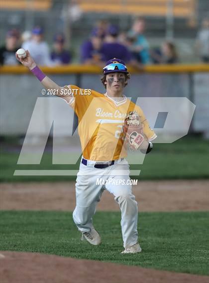 Thumbnail 1 in Liberty Union vs Bloom-Carroll photogallery.