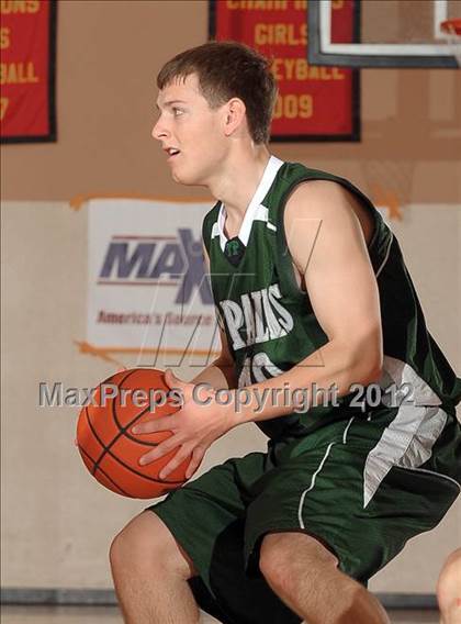 Thumbnail 2 in Twentynine Palms vs. Thousand Oaks (MaxPreps Holiday Classic) photogallery.