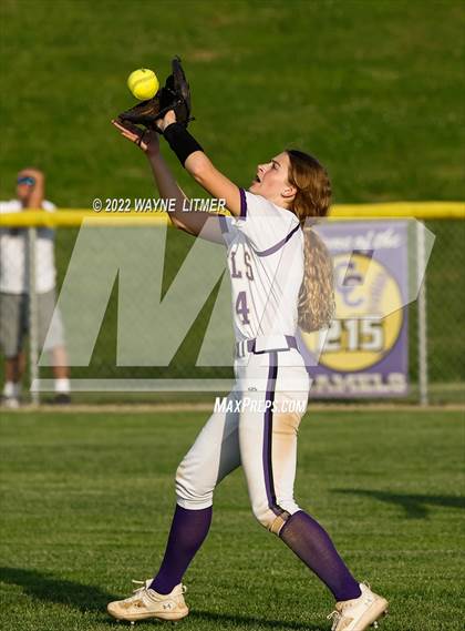 Thumbnail 2 in Bishop Brossart vs Campbell Co. (37th District Championship) photogallery.