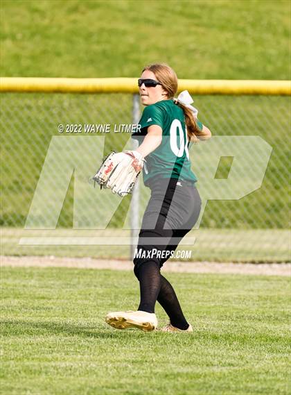 Thumbnail 2 in Bishop Brossart vs Campbell Co. (37th District Championship) photogallery.