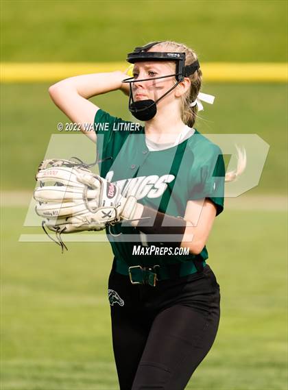 Thumbnail 2 in Bishop Brossart vs Campbell Co. (37th District Championship) photogallery.