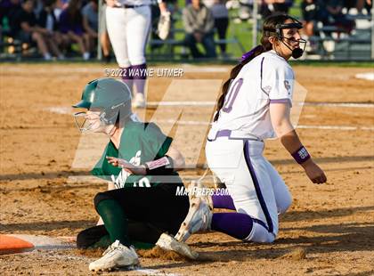 Thumbnail 3 in Bishop Brossart vs Campbell Co. (37th District Championship) photogallery.