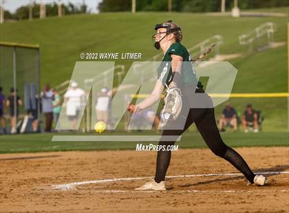 Thumbnail 3 in Bishop Brossart vs Campbell Co. (37th District Championship) photogallery.