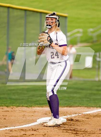Thumbnail 3 in Bishop Brossart vs Campbell Co. (37th District Championship) photogallery.