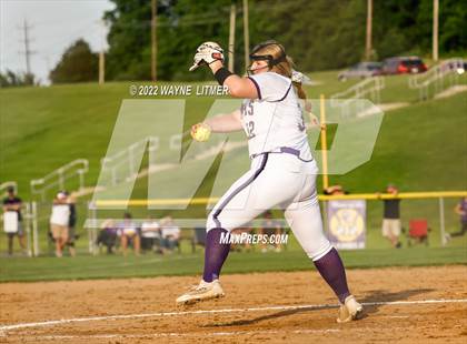 Thumbnail 3 in Bishop Brossart vs Campbell Co. (37th District Championship) photogallery.