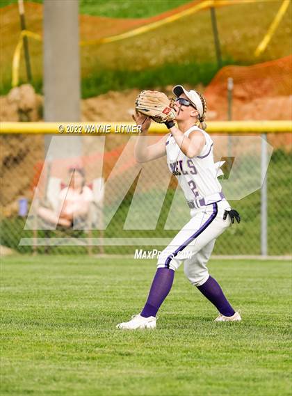 Thumbnail 1 in Bishop Brossart vs Campbell Co. (37th District Championship) photogallery.