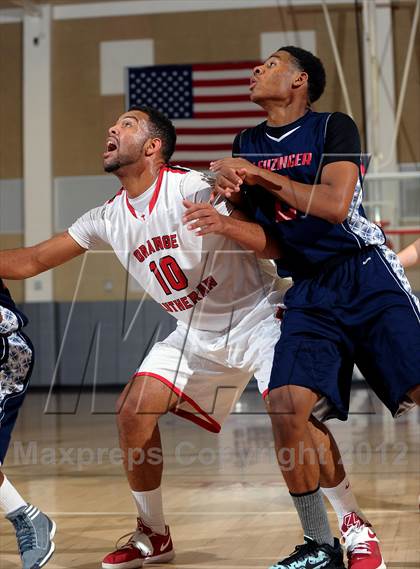 Thumbnail 2 in Leuzinger vs. Orange Lutheran (MaxPreps Holiday Classic) photogallery.