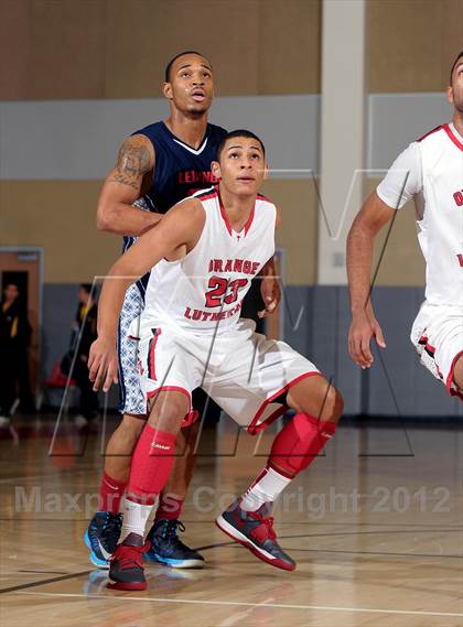 Thumbnail 2 in Leuzinger vs. Orange Lutheran (MaxPreps Holiday Classic) photogallery.