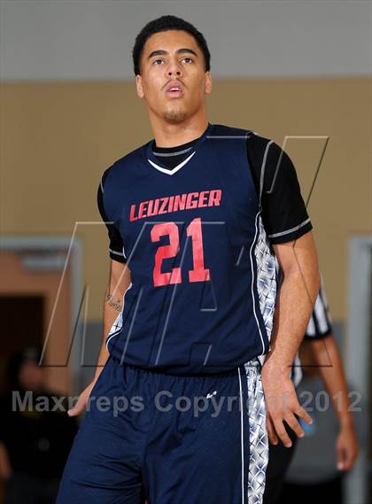 Thumbnail 3 in Leuzinger vs. Orange Lutheran (MaxPreps Holiday Classic) photogallery.