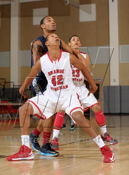 Thumbnail 1 in Leuzinger vs. Orange Lutheran (MaxPreps Holiday Classic) photogallery.