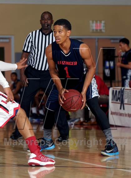 Thumbnail 1 in Leuzinger vs. Orange Lutheran (MaxPreps Holiday Classic) photogallery.