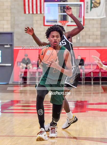 Thumbnail 3 in Capistrano Valley vs. Long Beach Poly photogallery.