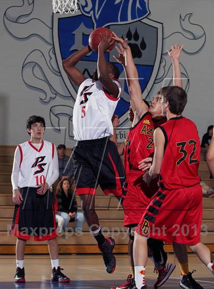 Thumbnail 2 in Palm Desert vs Palm Springs (MaxPreps Holiday Classic) photogallery.