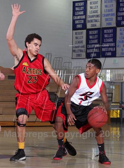 Thumbnail 3 in Palm Desert vs Palm Springs (MaxPreps Holiday Classic) photogallery.