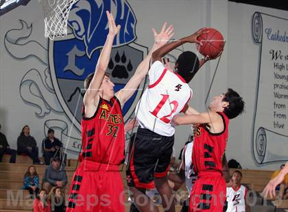 Thumbnail 3 in Palm Desert vs Palm Springs (MaxPreps Holiday Classic) photogallery.