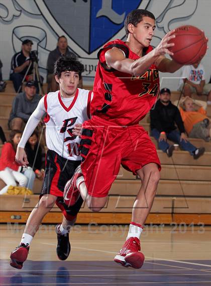 Thumbnail 2 in Palm Desert vs Palm Springs (MaxPreps Holiday Classic) photogallery.