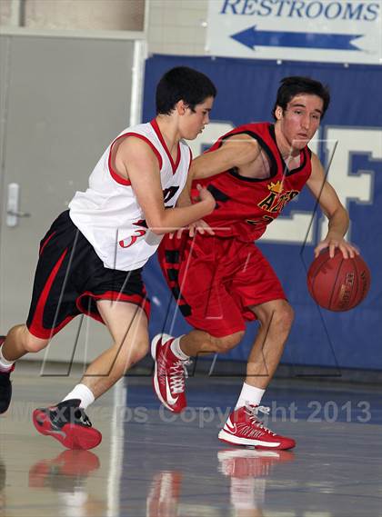 Thumbnail 1 in Palm Desert vs Palm Springs (MaxPreps Holiday Classic) photogallery.