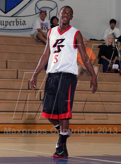 Thumbnail 1 in Palm Desert vs Palm Springs (MaxPreps Holiday Classic) photogallery.