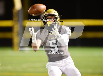 Thumbnail 1 in North Haven @ Daniel Hand photogallery.