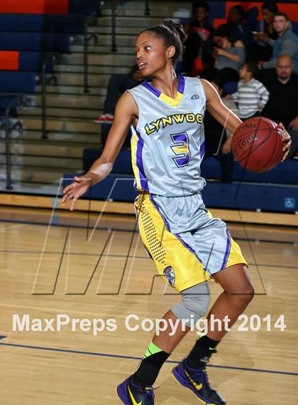 Thumbnail 2 in Lynwood @ Chaminade (CIF SS Open Division Playoff) photogallery.