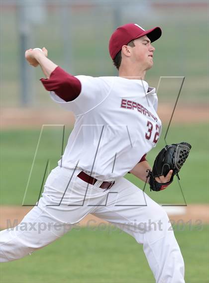 Thumbnail 1 in Villa Park @ Esperanza photogallery.