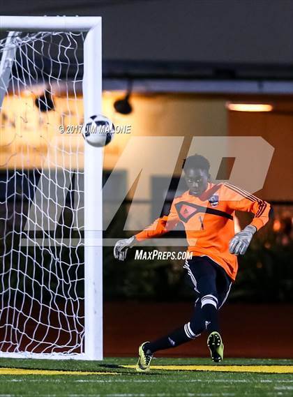 Thumbnail 3 in Kennedy @ Moreau Catholic photogallery.