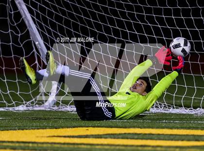 Thumbnail 1 in Kennedy @ Moreau Catholic photogallery.