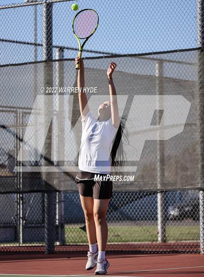 Thumbnail 3 in Burbank @ Monterey Trail photogallery.