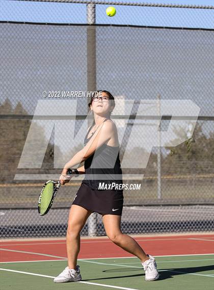Thumbnail 3 in Burbank @ Monterey Trail photogallery.