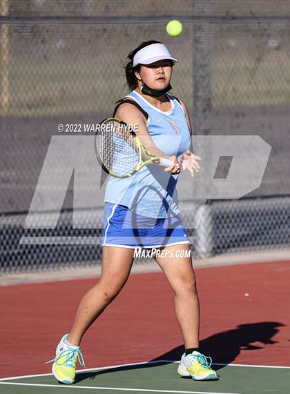 Thumbnail 2 in Burbank @ Monterey Trail photogallery.