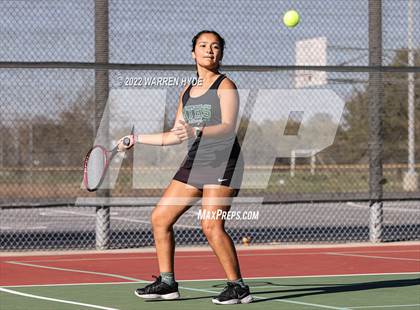 Thumbnail 2 in Burbank @ Monterey Trail photogallery.