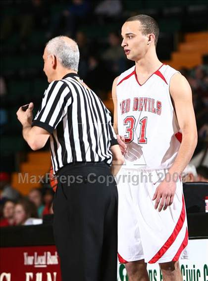 Thumbnail 1 in East Hampton vs. Peekskill (NYSPHSAA A Semifinal) photogallery.